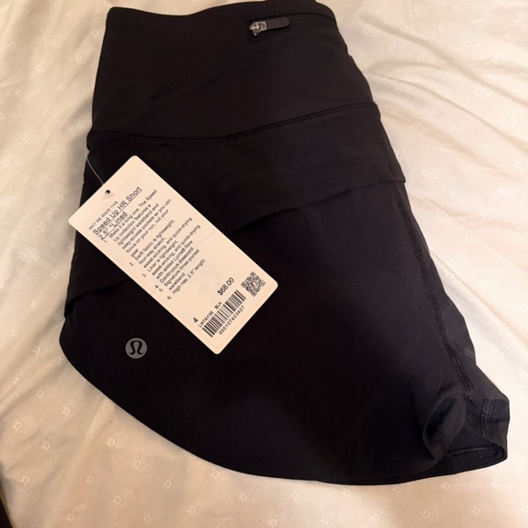 lululemon athletica Black Athletic Shorts - Picture 1 of 3